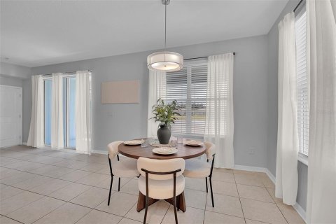 House in Palmetto, Florida 4 bedrooms, 186.18 sq.m. № 2308844 - photo 19