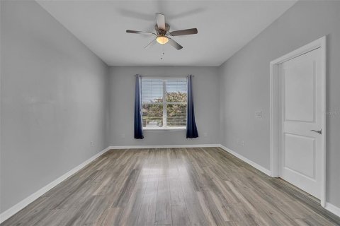 House in Palmetto, Florida 4 bedrooms, 186.18 sq.m. № 2308844 - photo 22