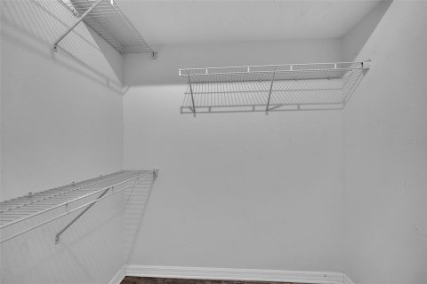 House in Palmetto, Florida 4 bedrooms, 186.18 sq.m. № 2308844 - photo 25