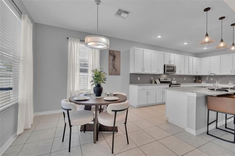 House in Palmetto, Florida 4 bedrooms, 186.18 sq.m. № 2308844 - photo 20
