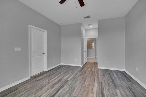 House in Palmetto, Florida 4 bedrooms, 186.18 sq.m. № 2308844 - photo 23