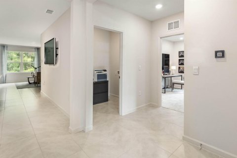 Casa en venta en Okeechobee, Florida, 4 dormitorios, 169.83 m2 № 2175484 - foto 5