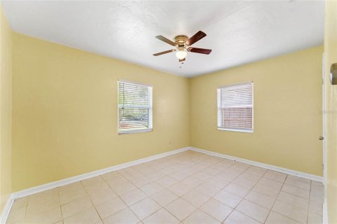 Apartamento en alquiler en Orlando, Florida, 2 dormitorios, 65.22 m2 № 1885336 - foto 11