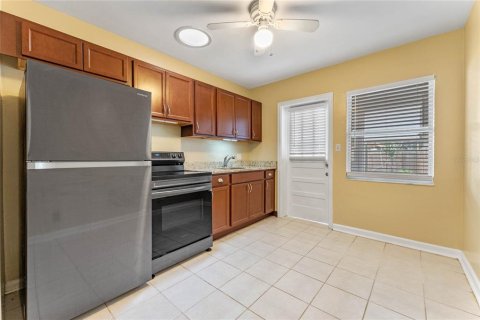 Apartamento en alquiler en Orlando, Florida, 2 dormitorios, 65.22 m2 № 1885336 - foto 3