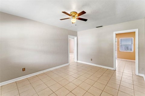 Apartamento en alquiler en Orlando, Florida, 2 dormitorios, 65.22 m2 № 1885336 - foto 6