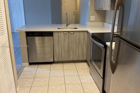 Condo in Coconut Creek, Florida, 2 bedrooms  № 2056886 - photo 9