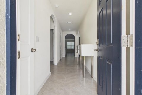 Villa ou maison à louer à Ocala, Floride: 4 chambres, 169.73 m2 № 2402826 - photo 5
