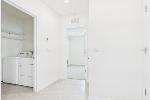 Villa ou maison à louer à Ocala, Floride: 4 chambres, 169.73 m2 № 2402826 - photo 14