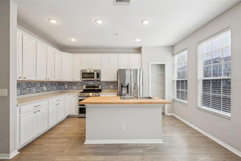 Adosado en venta en Tampa, Florida, 4 dormitorios, 176.89 m2 № 1522478 - foto 4
