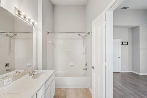 Adosado en venta en Tampa, Florida, 4 dormitorios, 176.89 m2 № 1522478 - foto 20