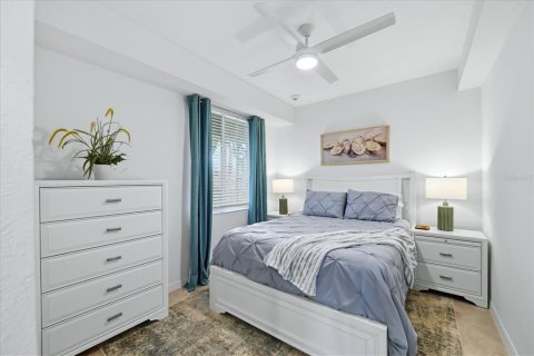 Condo in Lakewood Ranch, Florida, 2 bedrooms  № 2218541 - photo 21