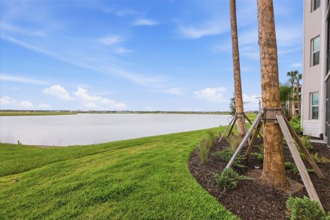 Condo in Lakewood Ranch, Florida, 2 bedrooms  № 2218541 - photo 27