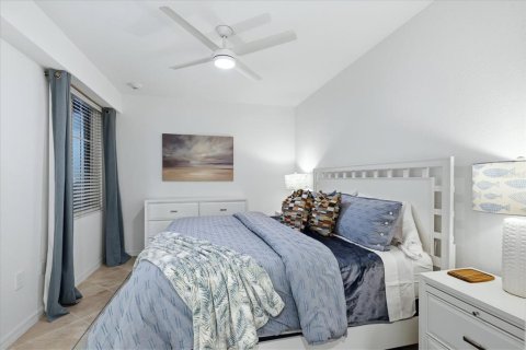 Condo in Lakewood Ranch, Florida, 2 bedrooms  № 2218541 - photo 18