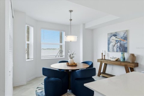 Condo in Lakewood Ranch, Florida, 2 bedrooms  № 2218541 - photo 9
