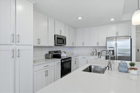 Condo in Lakewood Ranch, Florida, 2 bedrooms  № 2218541 - photo 15