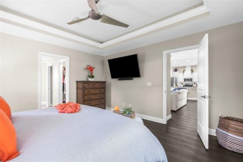 House in Weeki Wachee, Florida 3 bedrooms, 182.92 sq.m. № 1801757 - photo 16