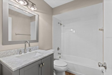 Купить кондоминиум в Винтер-Парк, Флорида 5 комнат, 89.19м2, № 2317376 - фото 24