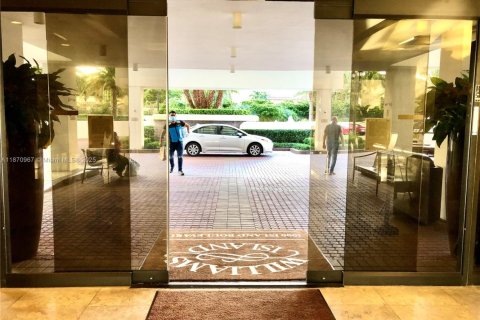 Copropriété à louer à Aventura, Floride: 2 chambres, 125.42 m2 № 1927469 - photo 24