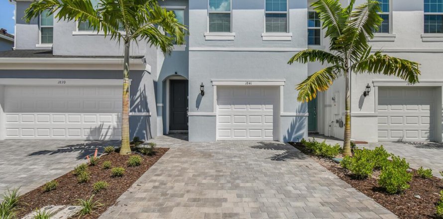 Touwnhouse à Stuart, Floride 3 chambres, 168.52 m2 № 2272023