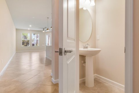 Touwnhouse à louer à Stuart, Floride: 3 chambres, 168.52 m2 № 2272023 - photo 5