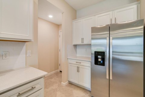 Touwnhouse à louer à Stuart, Floride: 3 chambres, 168.52 m2 № 2272023 - photo 12