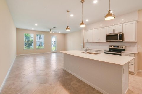 Touwnhouse à louer à Stuart, Floride: 3 chambres, 168.52 m2 № 2272023 - photo 6