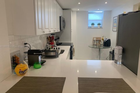 Condominio en alquiler en North Miami Beach, Florida, 1 dormitorio, 73.58 m2 № 1952078 - foto 14