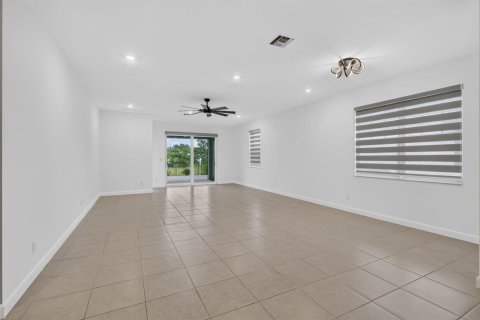Villa ou maison à vendre à Loxahatchee Groves, Floride: 3 chambres, 181.35 m2 № 2397262 - photo 15