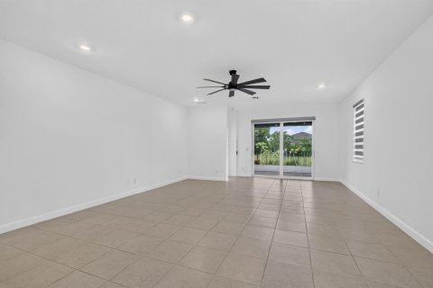 Villa ou maison à vendre à Loxahatchee Groves, Floride: 3 chambres, 181.35 m2 № 2397262 - photo 17