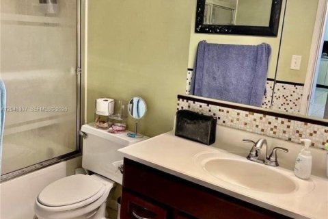 Copropriété à louer à Aventura, Floride: 2 chambres, 112.41 m2 № 2278420 - photo 9