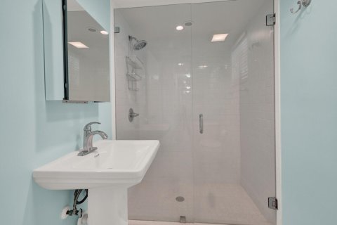 Villa ou maison à vendre à Atlantis, Floride: 3 chambres, 294.04 m2 № 2249912 - photo 23