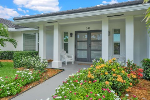 Villa ou maison à vendre à Atlantis, Floride: 3 chambres, 294.04 m2 № 2249912 - photo 4