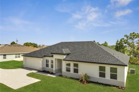 House in Kissimmee, Florida 5 bedrooms, 182.46 sq.m. № 1719720 - photo 1