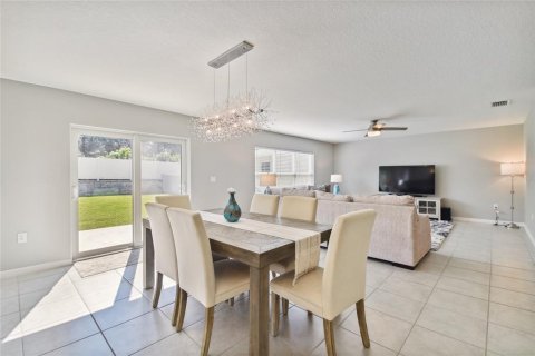 Casa en alquiler en Seffner, Florida, 5 dormitorios, 247.86 m2 № 1755119 - foto 5