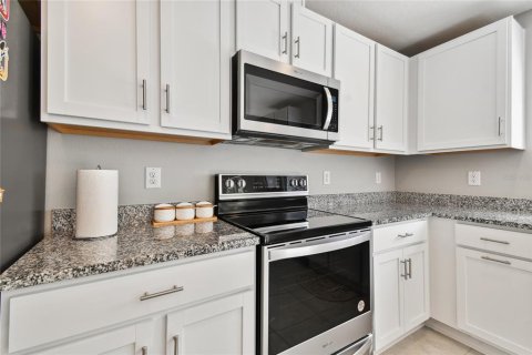 Casa en alquiler en Seffner, Florida, 5 dormitorios, 247.86 m2 № 1755119 - foto 13