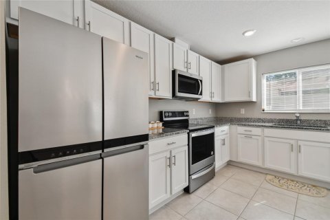 Casa en alquiler en Seffner, Florida, 5 dormitorios, 247.86 m2 № 1755119 - foto 12