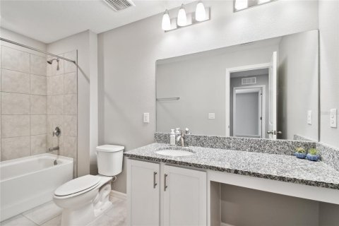 Casa en alquiler en Seffner, Florida, 5 dormitorios, 247.86 m2 № 1755119 - foto 22