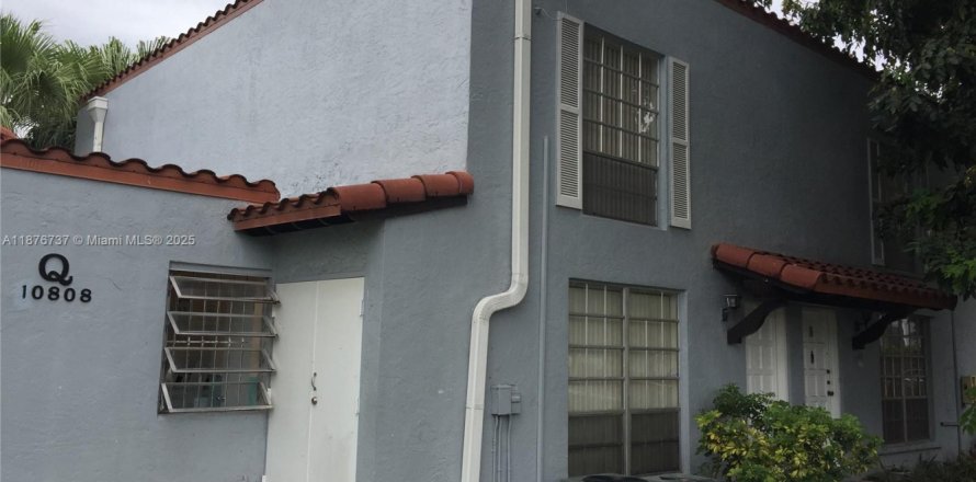 Touwnhouse à Miami, Floride 2 chambres, 111.95 m2 № 2077144