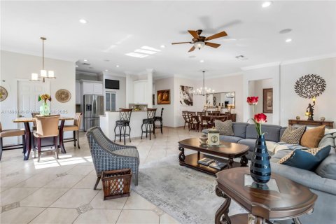 House in Weston, Florida 4 bedrooms, 174.28 sq.m. № 1971176 - photo 16