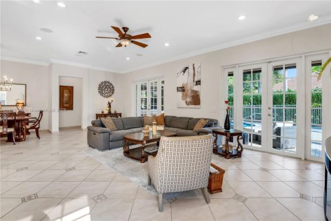 House in Weston, Florida 4 bedrooms, 174.28 sq.m. № 1971176 - photo 17