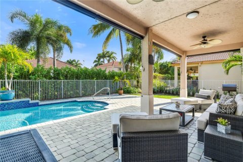 House in Weston, Florida 4 bedrooms, 174.28 sq.m. № 1971176 - photo 8