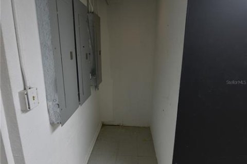 Immobilier commercial à louer à Kissimmee, Floride: 53.14 m2 № 2408098 - photo 14