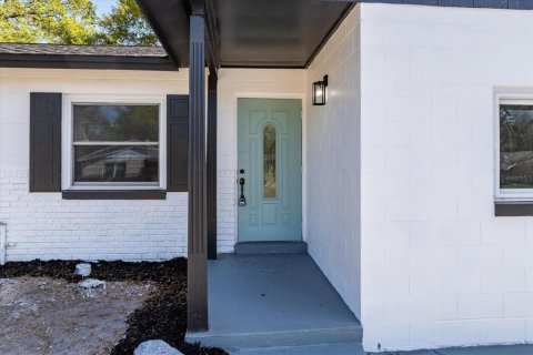 Casa en venta en Orlando, Florida, 3 dormitorios, 125.7 m2 № 1885206 - foto 2