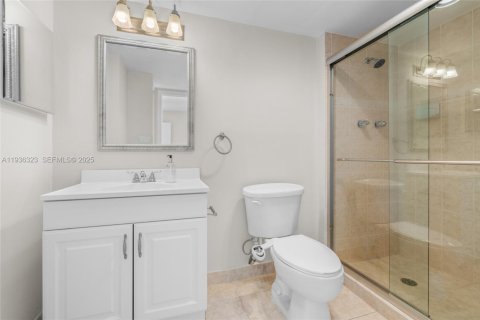 Copropriété à vendre à Aventura, Floride: 2 chambres, 87.7 m2 № 1994327 - photo 24