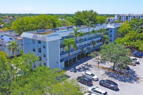 Снять в аренду кондоминиум в Пальметто-Бей, Флорида 1 спальня, 61.69м2, № 1951629 - фото 22