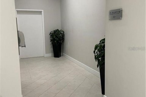 Copropriété à louer à Sarasota, Floride: 2 chambres, 95.5 m2 № 2123252 - photo 3