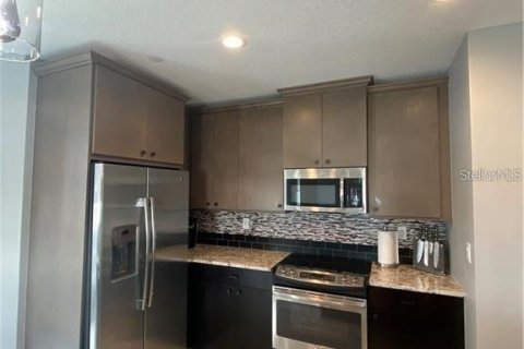 Copropriété à louer à Sarasota, Floride: 2 chambres, 95.5 m2 № 2123252 - photo 4