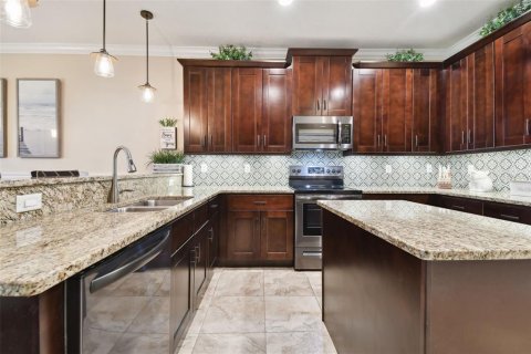 Townhouse in Palm Harbor, Florida 3 bedrooms, 195.28 sq.m. № 1845050 - photo 19