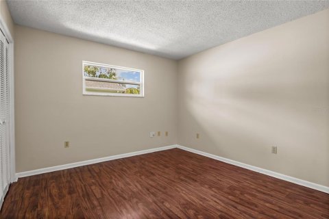 Villa ou maison à vendre à Lakeland, Floride: 4 chambres, 206.99 m2 № 2151960 - photo 26