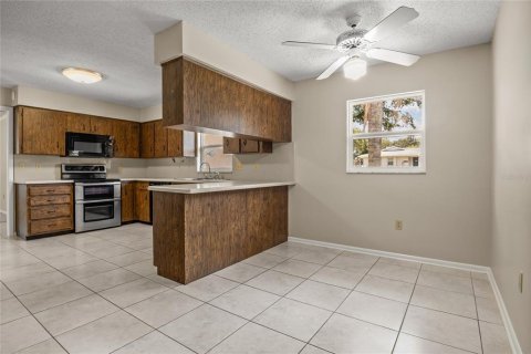 Villa ou maison à vendre à Lakeland, Floride: 4 chambres, 206.99 m2 № 2151960 - photo 10
